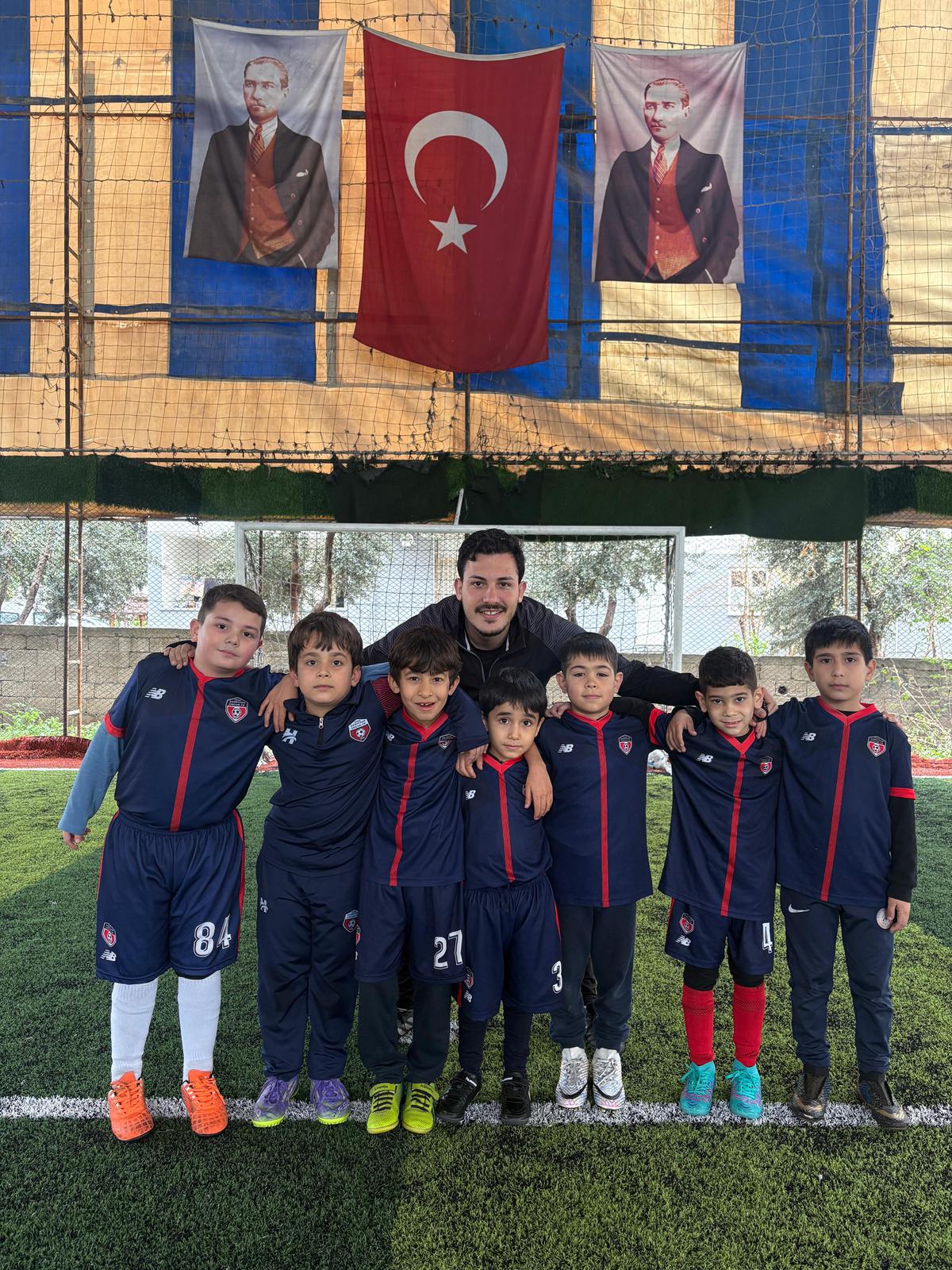 Şampiyon Çocuk FK galeri fotoğrafı 10
